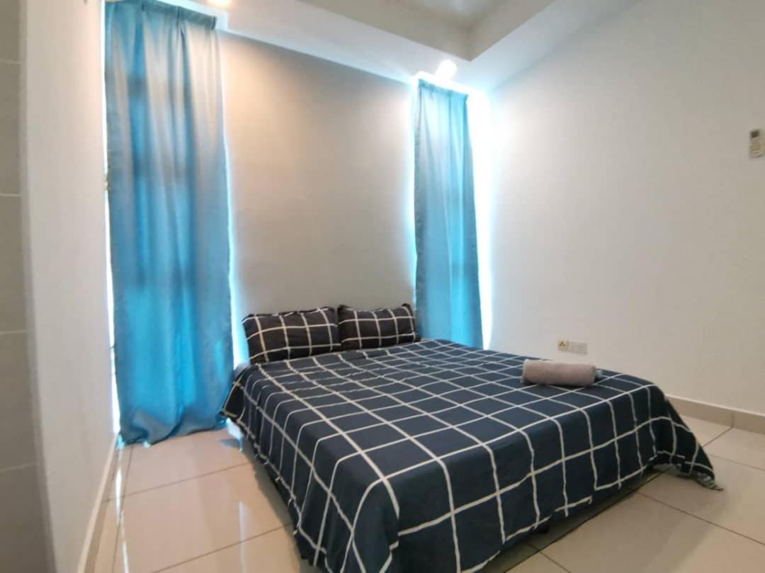 Homestay Kuala Lumpur ; Terminal Tbs ; Bukit Jalil Exterior photo